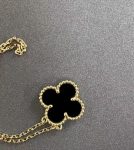 blacke necklace gold color