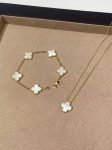 Pearl set bracelet+ necklace