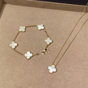 Pearl set bracelet+ necklace