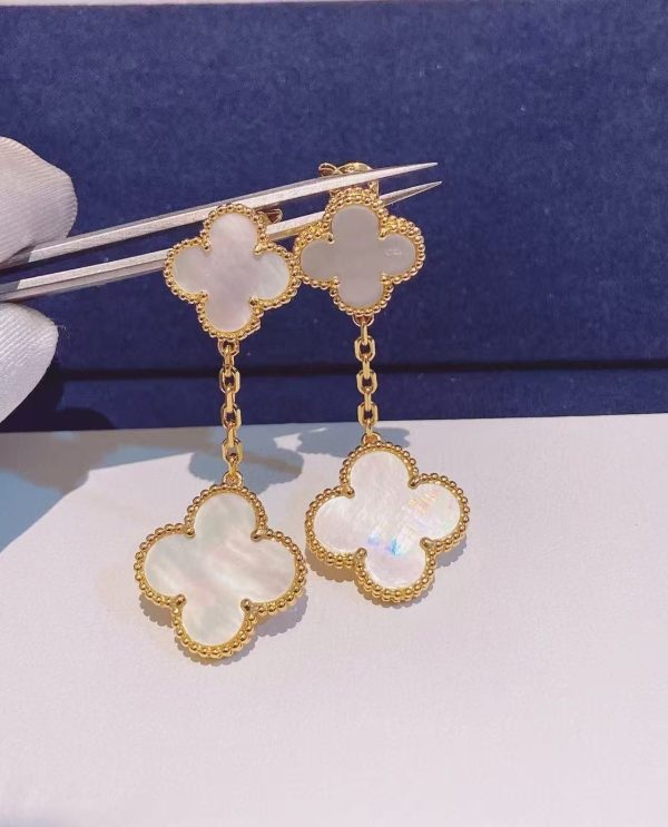 Earrings-2 flower white mother of pearl