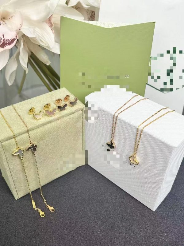 Mini butterfly pearl (bracelet+necklace+earing)