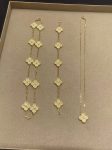 hammered bracelet/necklace/earing)