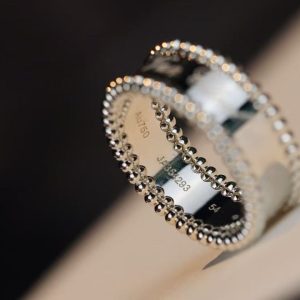 Caselinn Ring V1