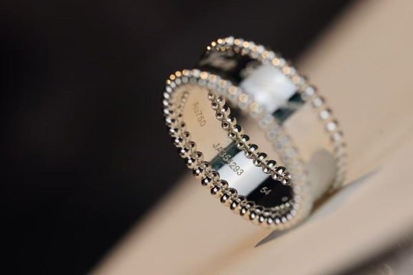 Caselinn Ring V1