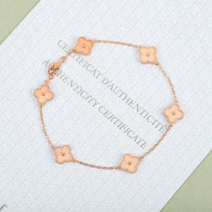 Mini hammered flower