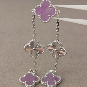 Bracelet-violet laser